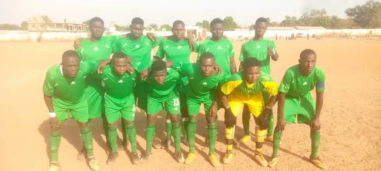 Fóodo ɔcɔsɩsɛɛ bɔ́ɔlɩ adawɔɔ